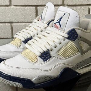 Air Jordan 4 “Midnight Navy” – Size 10